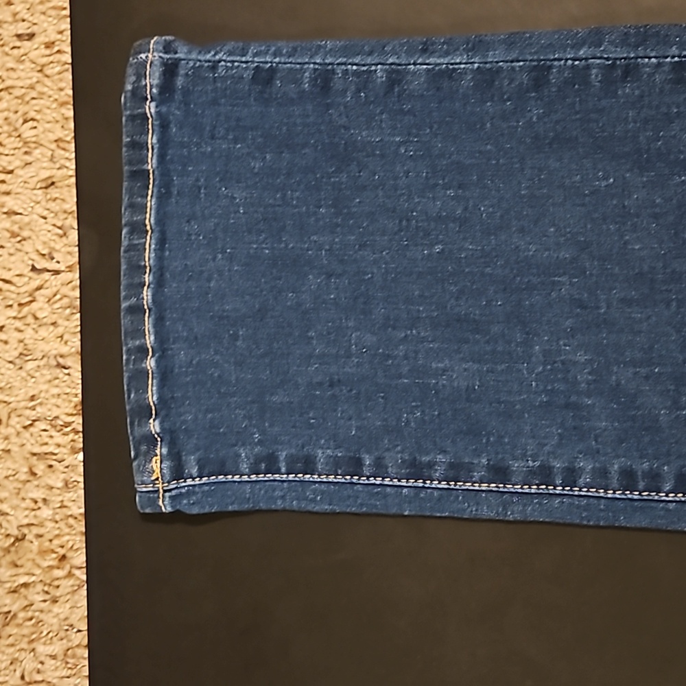 Jeans - Picture 3 of 4